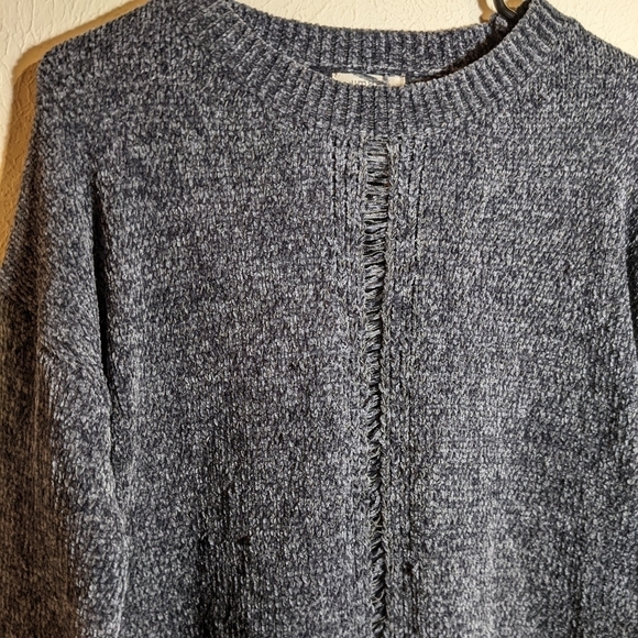 Umgee tunic fringe sweater - Picture 7 of 8